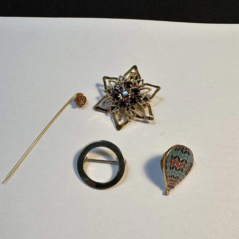 Lot Of 4 Small Gold Tone Brooch Pins Hot Air Ballon, Flower, Etc